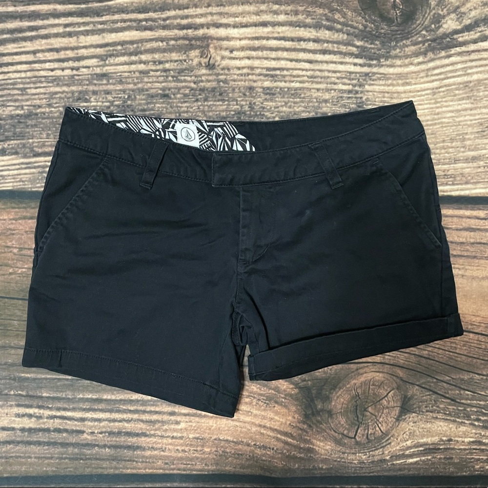 ♥️ Volcom shorts ♥️